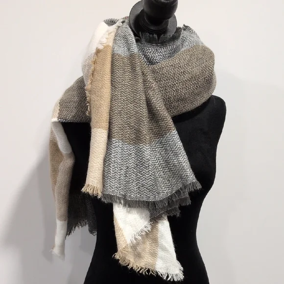 Maurices Gray and Tan Scarf - Picture 1 of 4